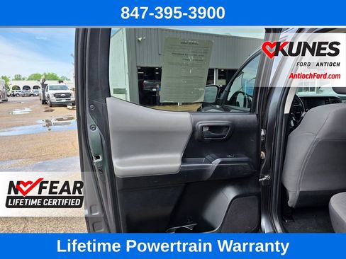 Used 2022 Toyota Tacoma SR AWD/4WD image 22
