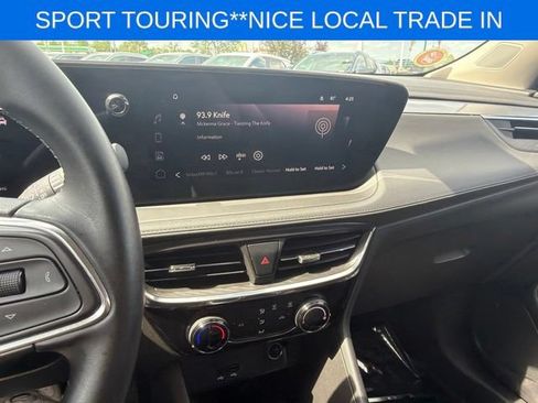 Used 2024 Buick Encore GX Sport Touring FWD image 27