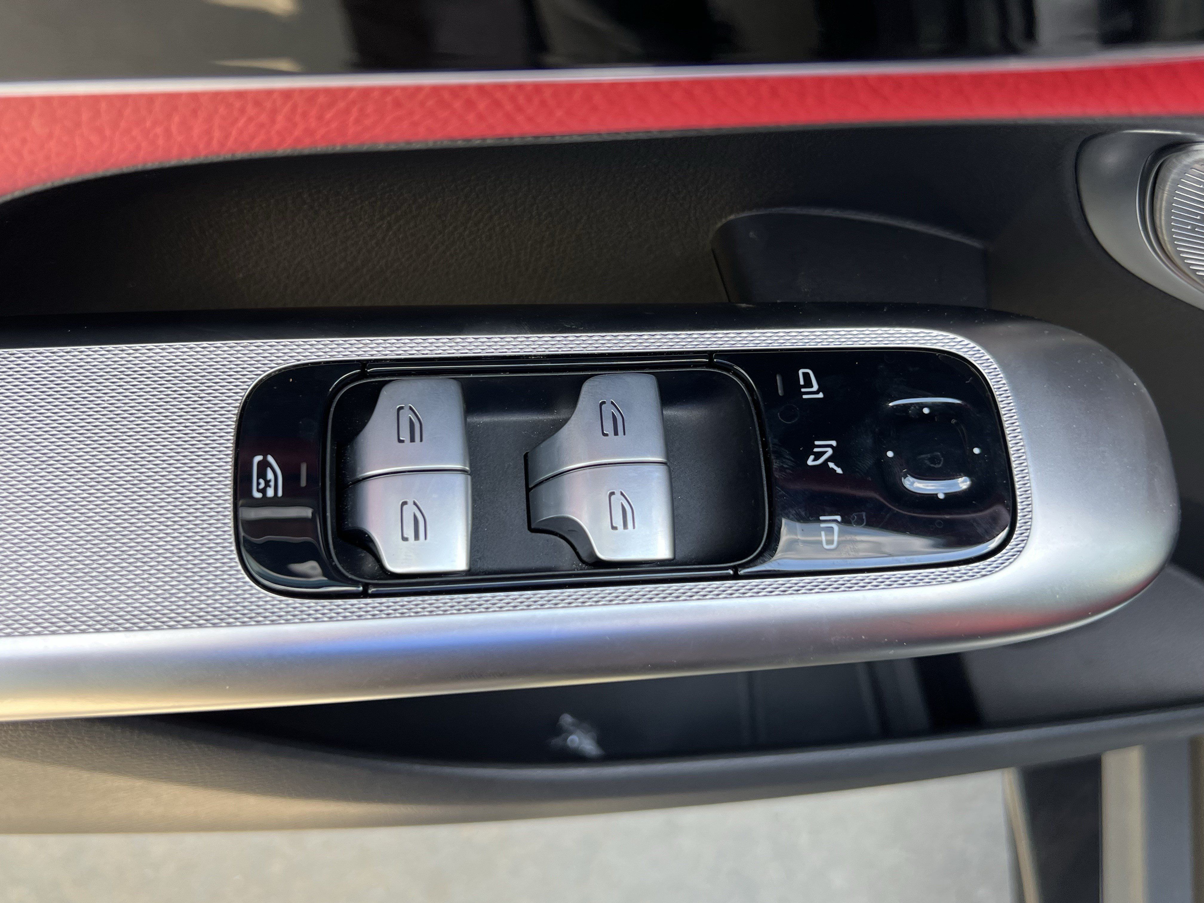 Certified 2024 Mercedes-Benz GLC 43 AMG 4MATIC image 15