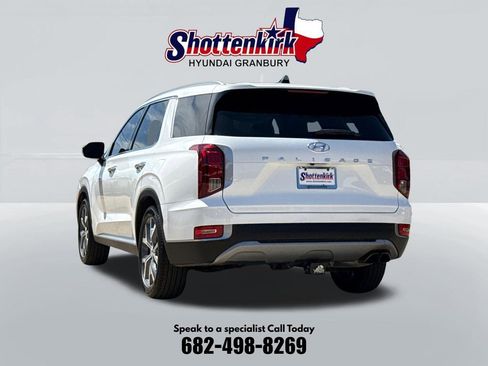 Used 2022 Hyundai Palisade SEL w/ Premium Package FWD image 8