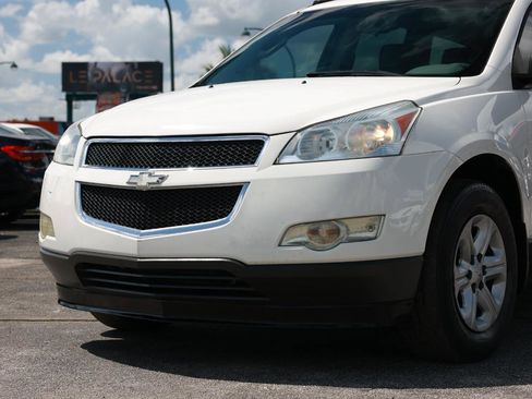 Used 2012 Chevrolet Traverse LS FWD image 27