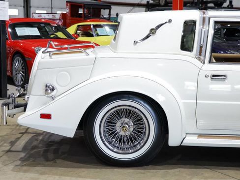 Used 1988 Ford Mustang LX image 9