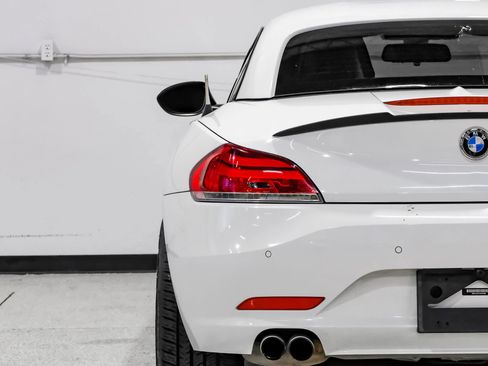 Used 2016 BMW Z4 sDrive28i w/ Technology Package RWD image 49