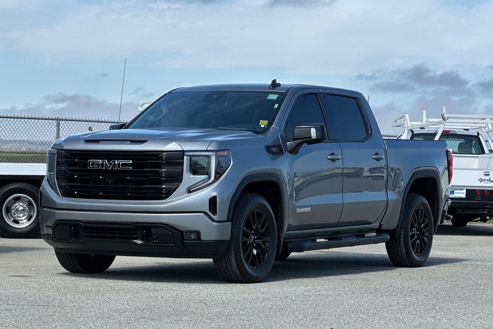 Used 2023 GMC Sierra 1500 Elevation w/ Preferred Package RWD image 8