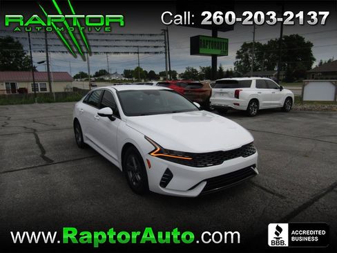 Used 2023 Kia K5 LXS FWD image 1