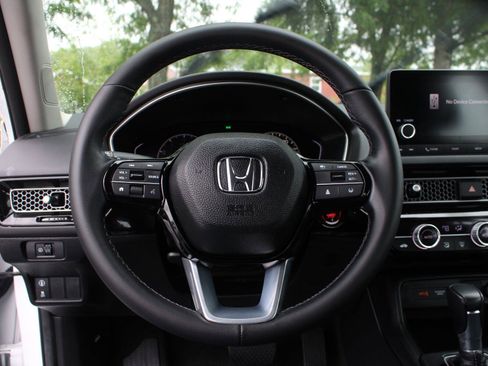 Used 2023 Honda Civic EX-L image 9