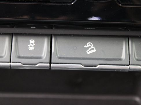 Used 2024 GMC Sierra 1500 AT4 image 69