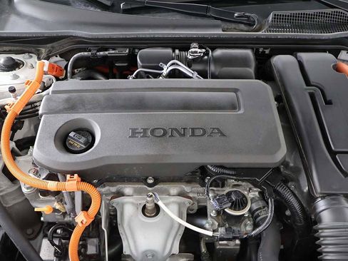 Used 2025 Honda Civic Sport image 16