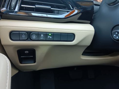 Used 2023 Acura MDX SH-AWD w/ Technology Package image 27