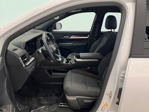 Certified 2025 GMC Terrain Elevation AWD/4WD image 17