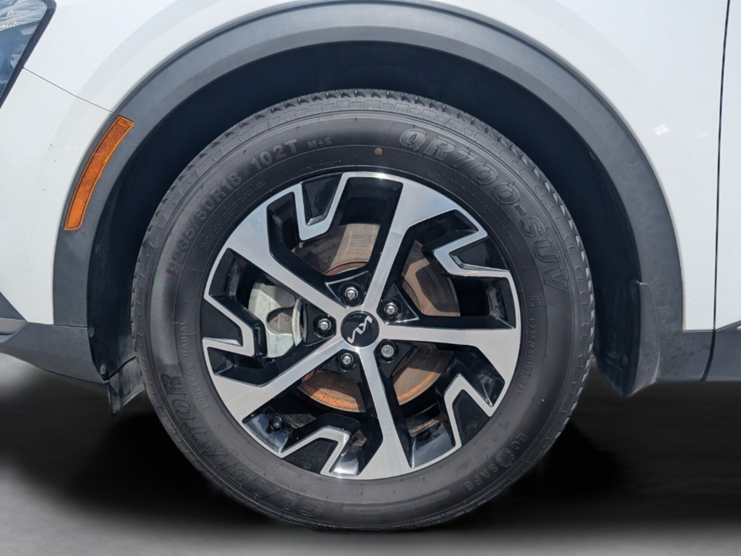 Certified 2023 Kia Sportage EX FWD image 46