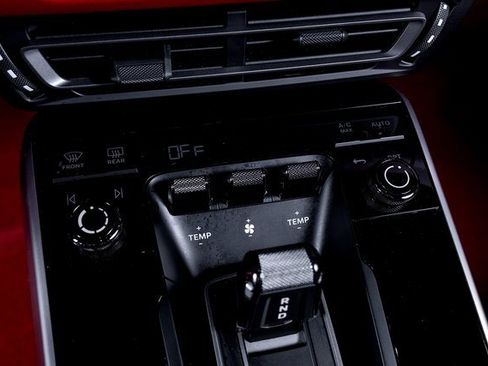 Used 2022 Porsche 911 Targa 4S w/ Premium Package image 42