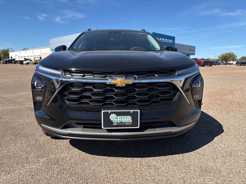 New 2026 Chevrolet Trax LT image 9