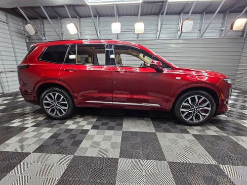 Used 2022 Cadillac XT6 Sport w/ Platinum Package AWD/4WD image 10