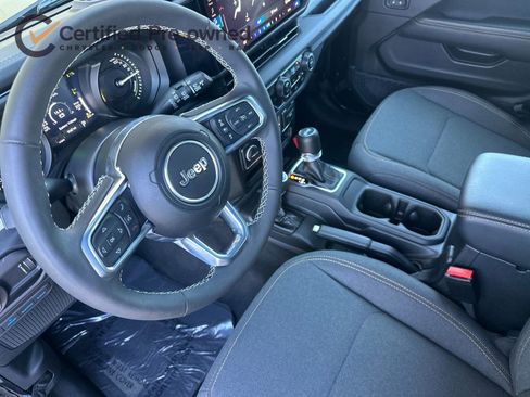 Used 2025 Jeep Wrangler Sahara 4xe w/ Safety Group image 11