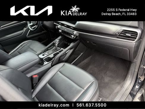Certified 2024 Kia Telluride LX FWD image 9