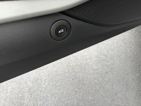 Certified 2022 Chevrolet Camaro LT image 15