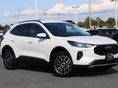 Certified 2025 Ford Escape SE