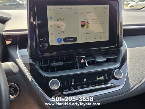 Used 2025 Toyota Corolla SE FWD image 17