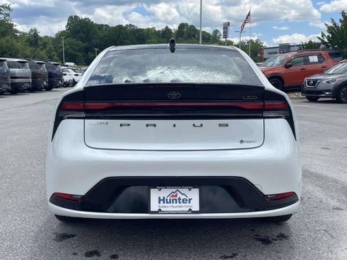 Used 2024 Toyota Prius Limited FWD image 30