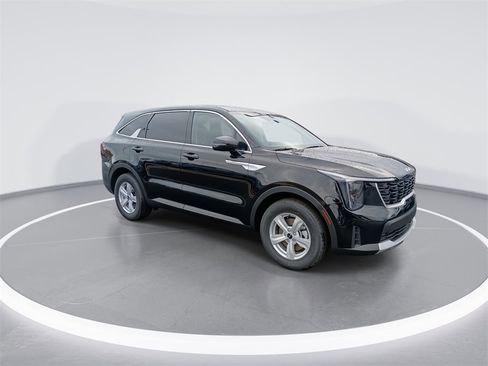 New 2026 Kia Sorento LX image 2
