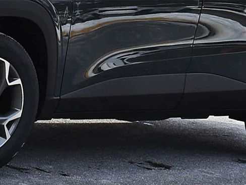 New 2026 Chevrolet Trax LT w/ Sunroof Package image 26