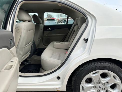 Used 2010 Ford Fusion SE image 17