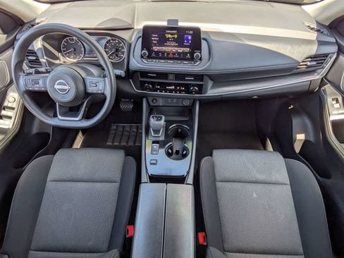 Used 2024 Nissan Rogue SV FWD image 16