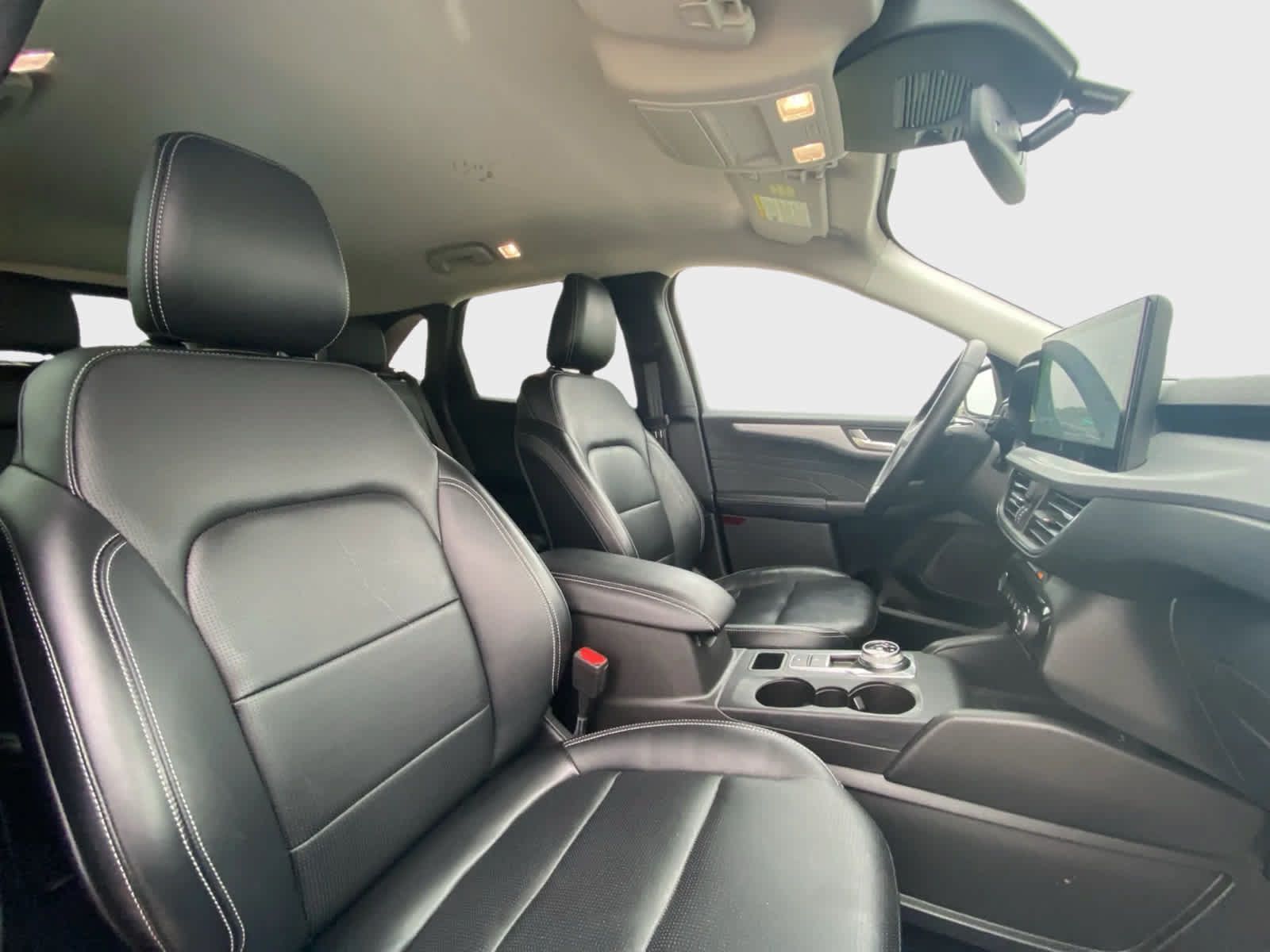 Used 2025 Ford Escape Platinum AWD/4WD image 15