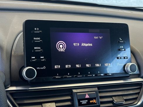 Used 2018 Honda Accord LX image 16