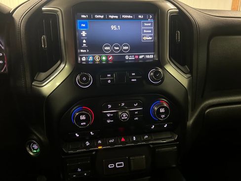 Certified 2021 Chevrolet Silverado 1500 LT Trail Boss w/ Convenience Package II AWD/4WD image 23