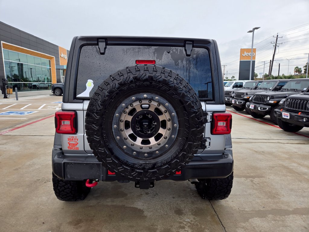 Used 2018 Jeep Wrangler Unlimited Rubicon AWD/4WD image 4