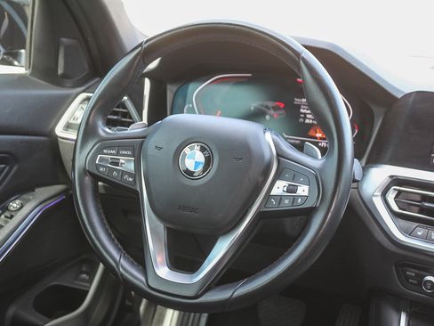 Used 2021 BMW 330i Sedan w/ Convenience Package image 17