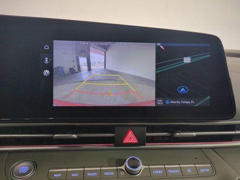 Certified 2025 Hyundai Elantra SEL FWD image 24