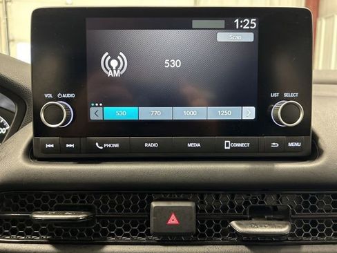 Certified 2024 Honda HR-V LX image 31