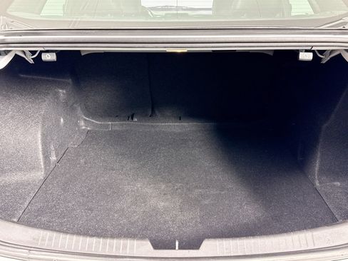 Used 2020 Chevrolet Malibu LT w/ Leather Package image 34