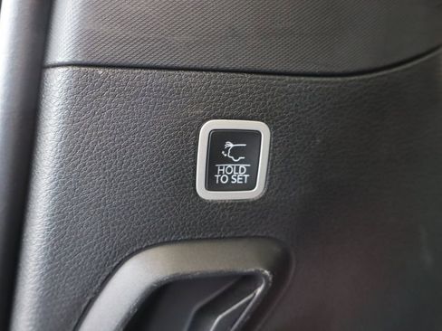 Used 2022 Jeep Grand Wagoneer Series III w/ Rear Seat Video Group 1 AWD/4WD image 41