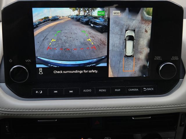 Used 2022 Nissan Rogue SL w/ SL Premium Package FWD image 16