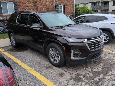 Used 2022 Chevrolet Traverse LT AWD/4WD image 3