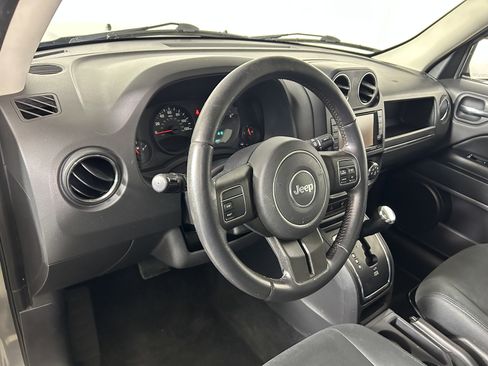 Used 2012 Jeep Patriot Latitude w/ Sun/Sound Group AWD/4WD image 12