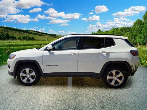 Certified 2019 Jeep Compass Latitude AWD/4WD image 3