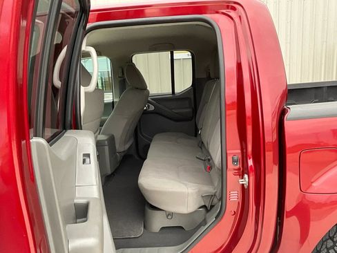 Used 2019 Nissan Frontier SV AWD/4WD image 32