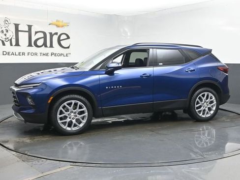 Used 2023 Chevrolet Blazer LT FWD image 32
