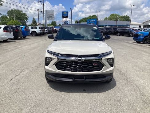 New 2026 Chevrolet TrailBlazer RS w/ Convenience Package AWD/4WD image 2