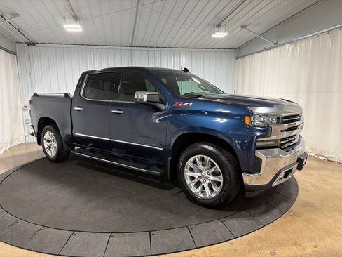 Used 2020 Chevrolet Silverado 1500 LTZ w/ LTZ Plus Package AWD/4WD image 11