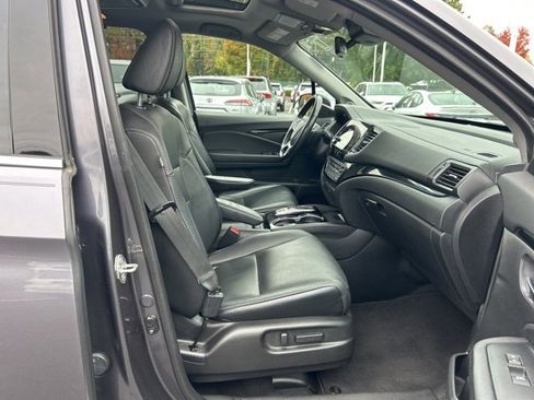 Used 2019 Honda Pilot Elite image 16