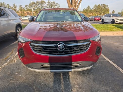 Used 2022 Buick Envision Essence w/ Sport Touring Package FWD image 2