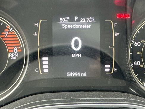 Used 2022 Jeep Cherokee Latitude w/ Sun & Sound Group AWD/4WD image 12