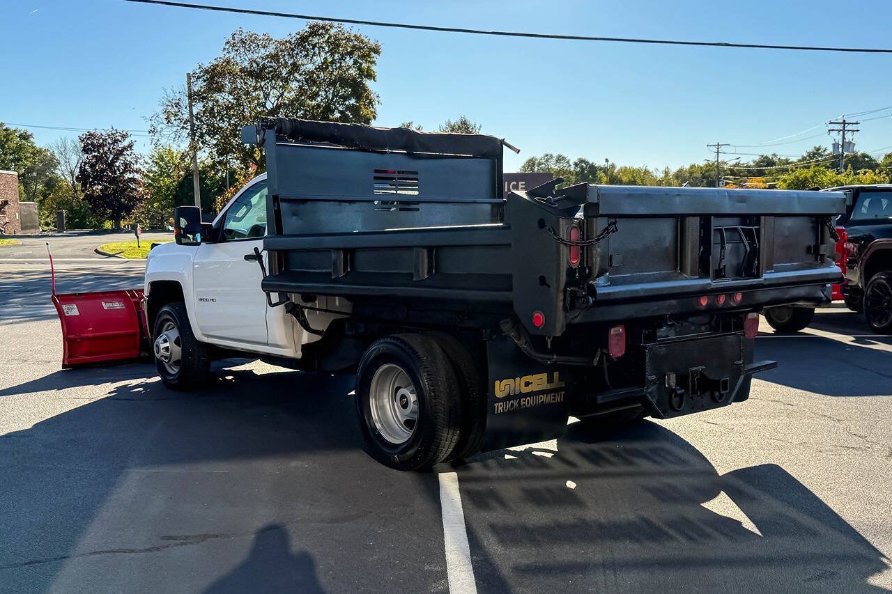 Used 2016 Chevrolet Silverado 3500 W/T w/ WT Convenience Package AWD/4WD image 5