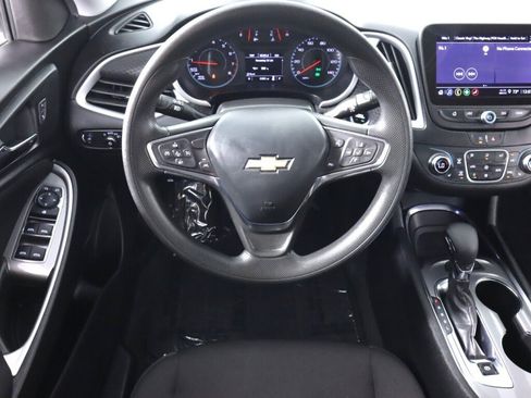 Used 2023 Chevrolet Malibu LT FWD image 28